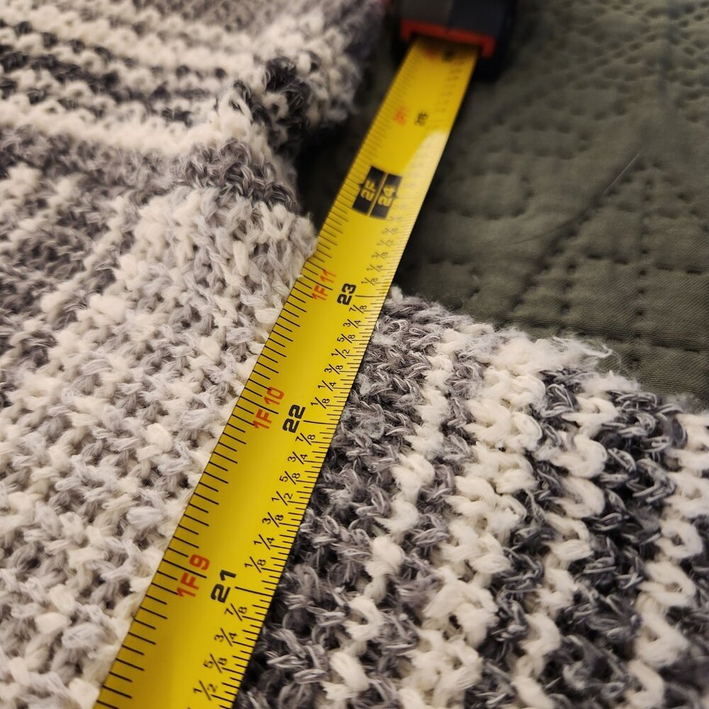 American Eagle Gray and White V-Neck Striped Sweater - Picture 8 of 10